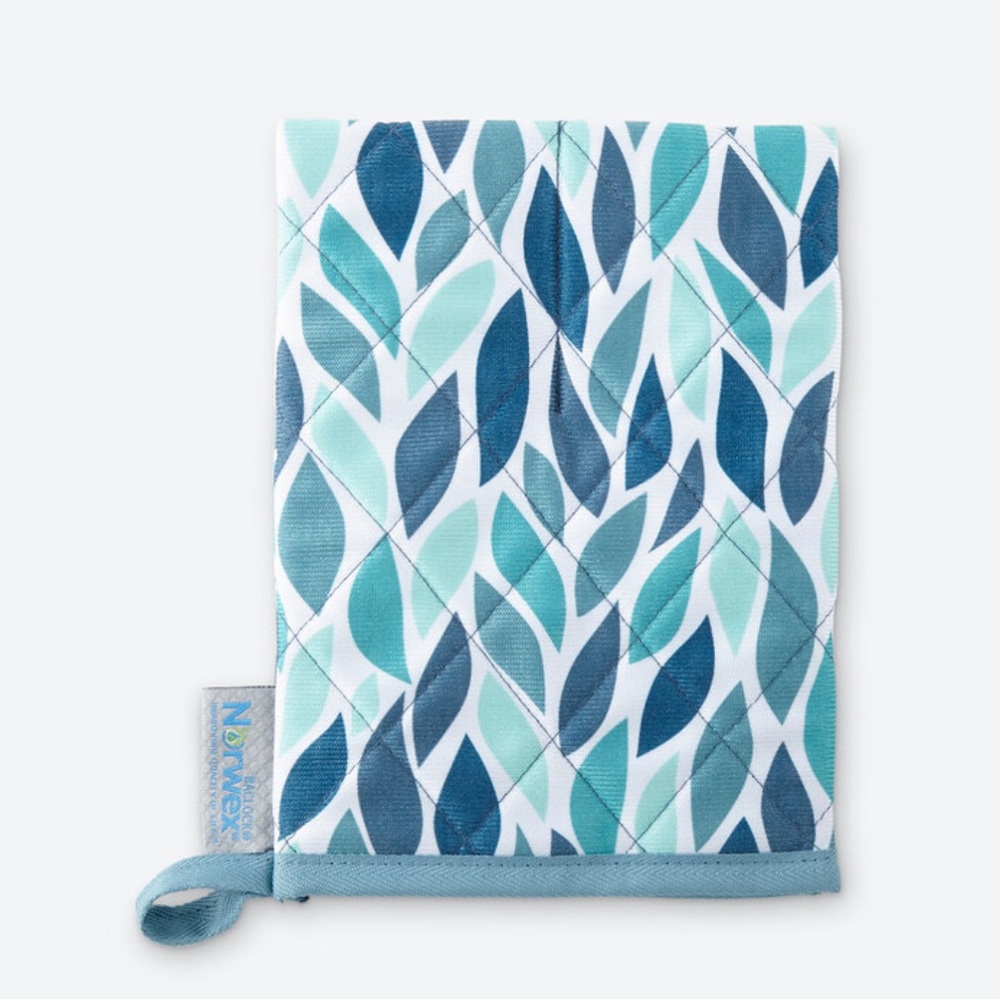New Norwex Window Cloth Mitt